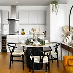 Central 1 Bed With Balcony In Maida Vale, Kilburn - Couples, Corporate Professionals\'