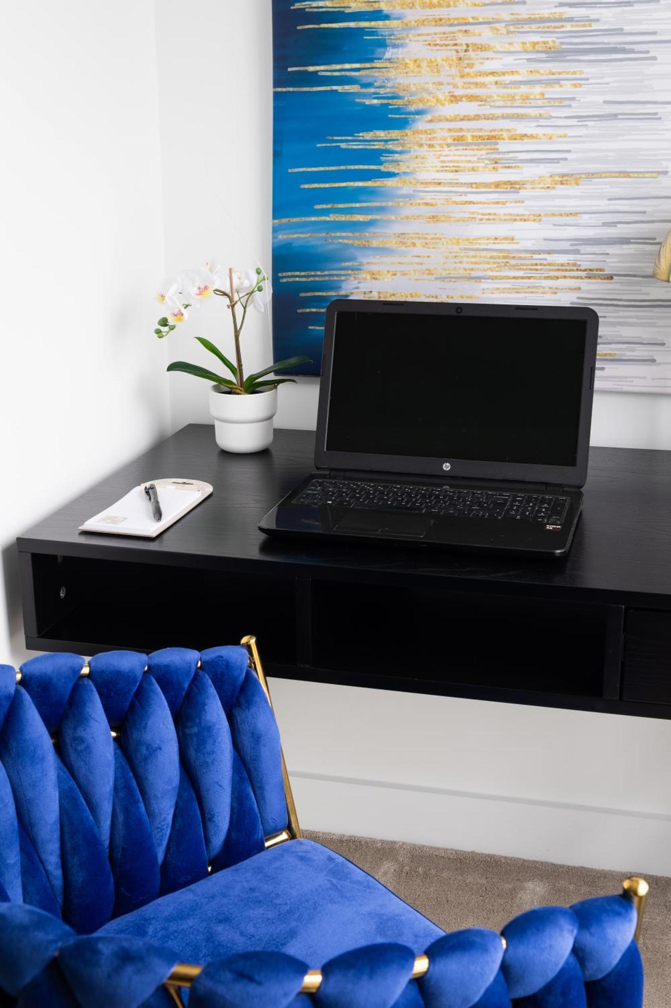 1 Bed With Balcony In Maida Vale, Kilburn - Couples, Corporate Professionals' Appartamento *